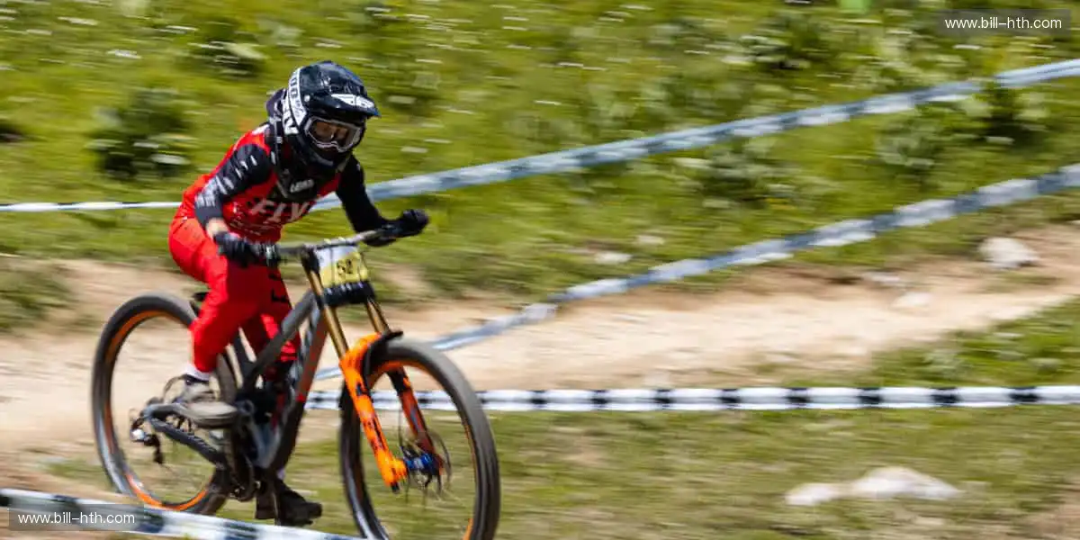 🎧 沉浸式解说，让每一次进球都震撼你的耳膜！🎙